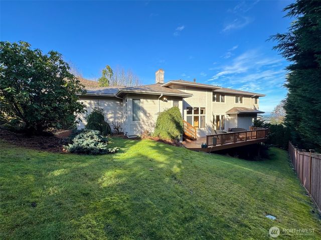 15831 SE 45th Street, Bellevue, WA 98006