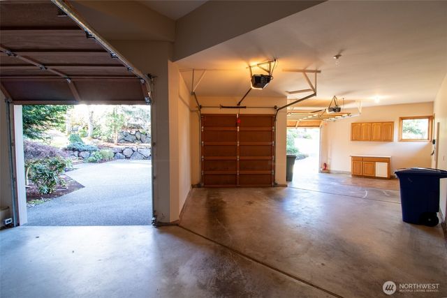 15831 SE 45th Street, Bellevue, WA 98006