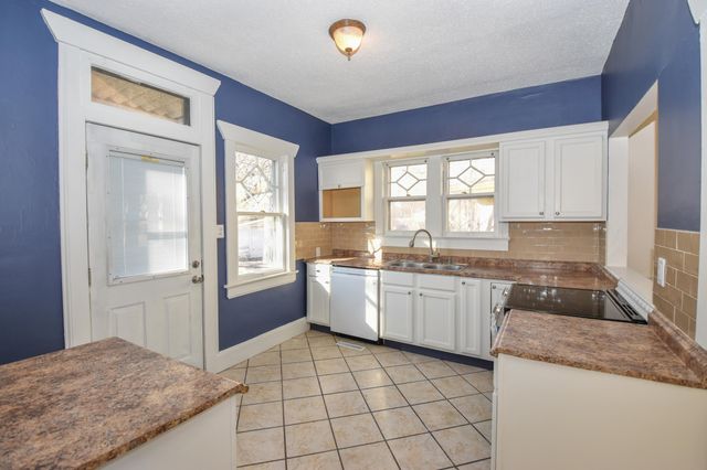 1863 N Grant Avenue, Springfield, MO 65803