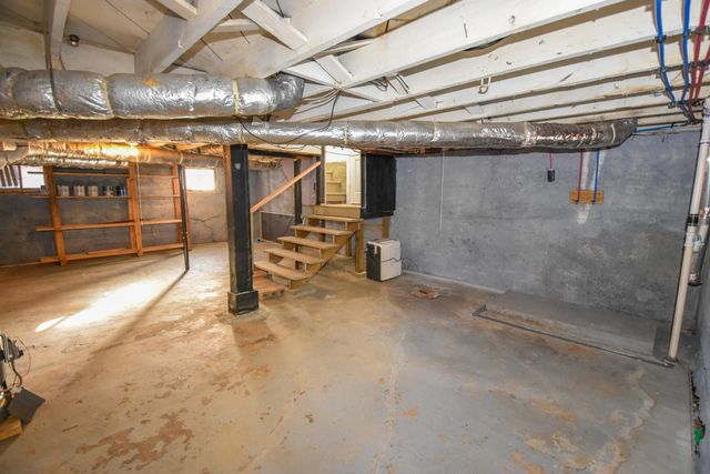 1863 N Grant Avenue, Springfield, MO 65803