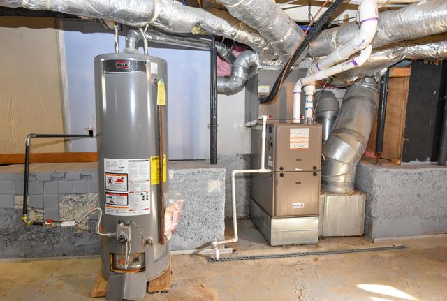 1863 N Grant Avenue, Springfield, MO 65803