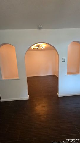 2202 Orange Blossom, San Antonio, TX 78247