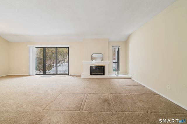 972 Heritage Village B, Southbury, CT 06488