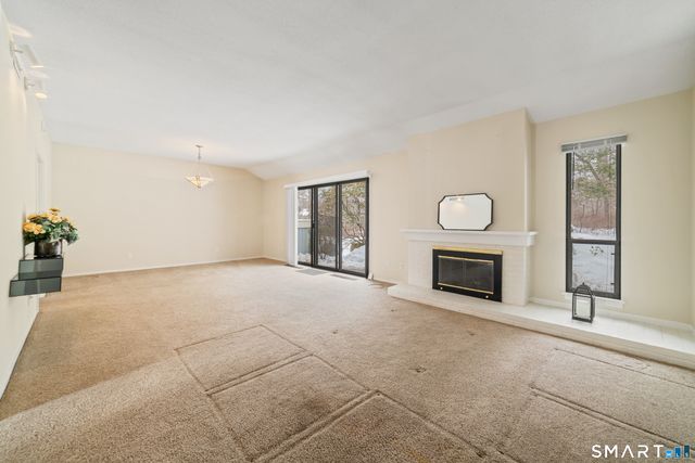 972 Heritage Village B, Southbury, CT 06488