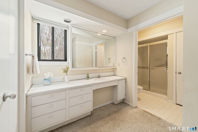 972 Heritage Village B, Southbury, CT 06488