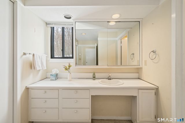 972 Heritage Village B, Southbury, CT 06488