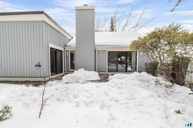 972 Heritage Village B, Southbury, CT 06488