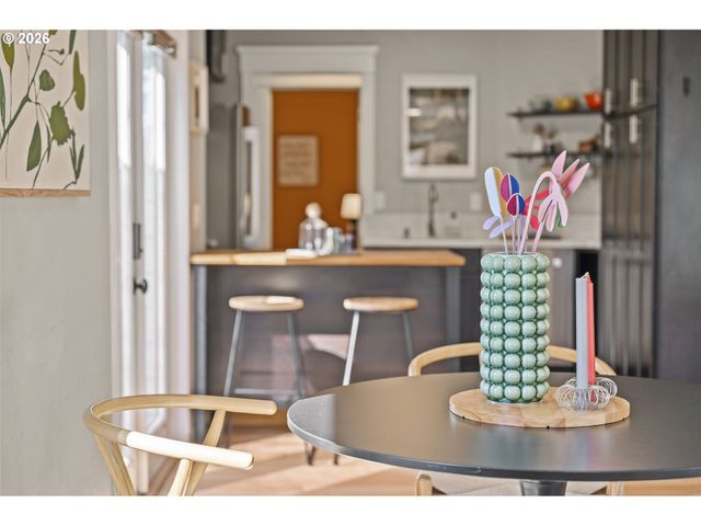 3541 N HALLECK St, Portland, OR 97217