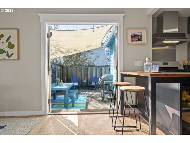 3541 N HALLECK St, Portland, OR 97217