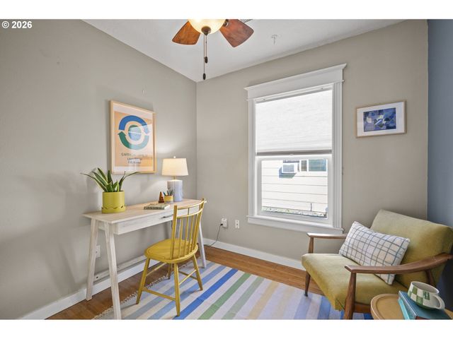 3541 N HALLECK St, Portland, OR 97217