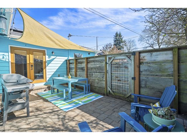 3541 N HALLECK St, Portland, OR 97217