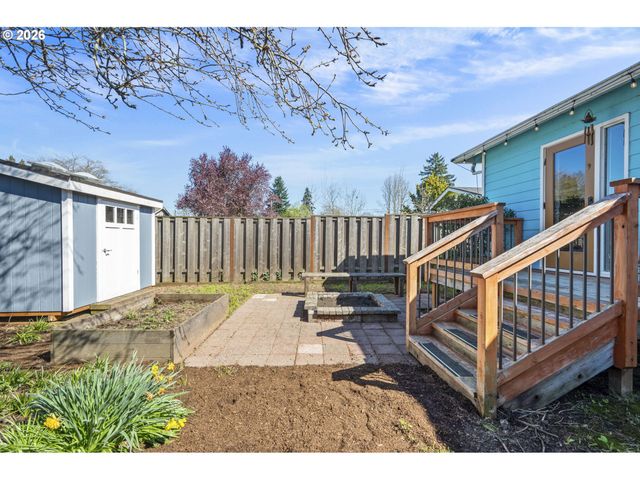 3541 N HALLECK St, Portland, OR 97217