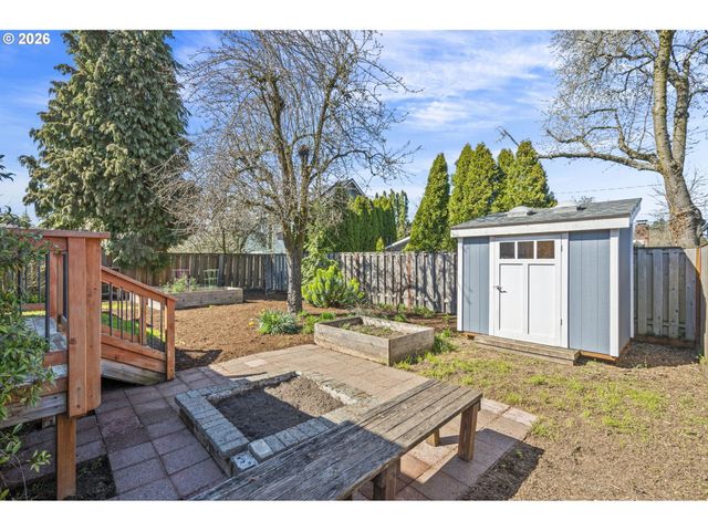 3541 N HALLECK St, Portland, OR 97217