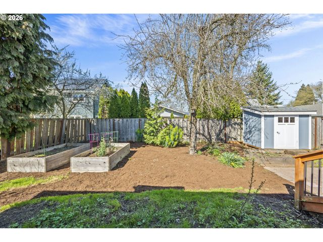 3541 N HALLECK St, Portland, OR 97217