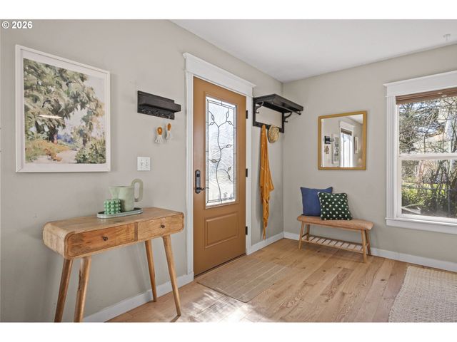 3541 N HALLECK St, Portland, OR 97217