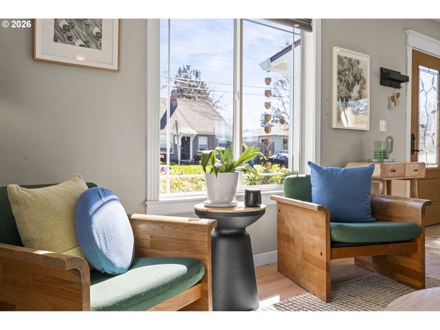 3541 N HALLECK St, Portland, OR 97217