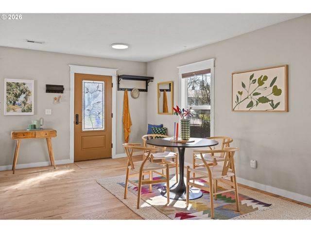 3541 N HALLECK St, Portland, OR 97217