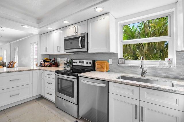 1040 Banyan Road 2010, Boca Raton, FL 33432