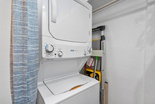 1040 Banyan Road 2010, Boca Raton, FL 33432