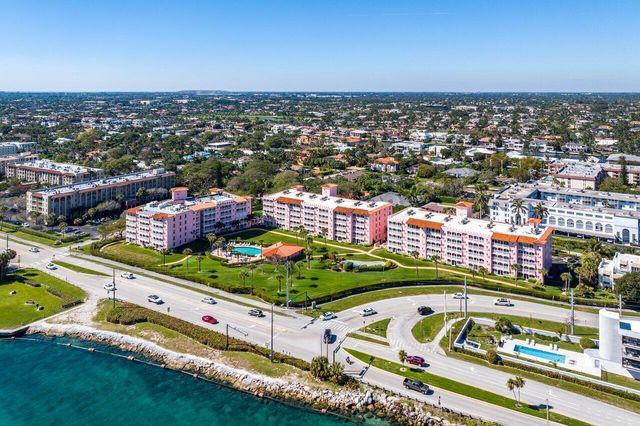 1040 Banyan Road 2010, Boca Raton, FL 33432