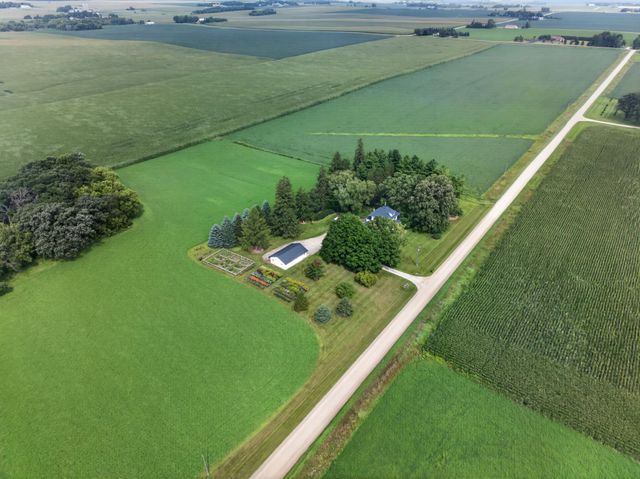 59493 272nd Avenue, Mantorville, MN 55955