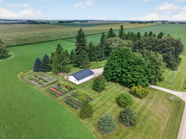 59493 272nd Avenue, Mantorville, MN 55955