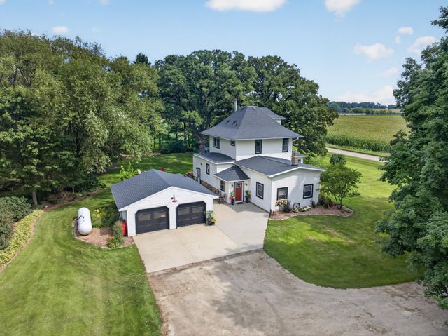 59493 272nd Avenue, Mantorville, MN 55955