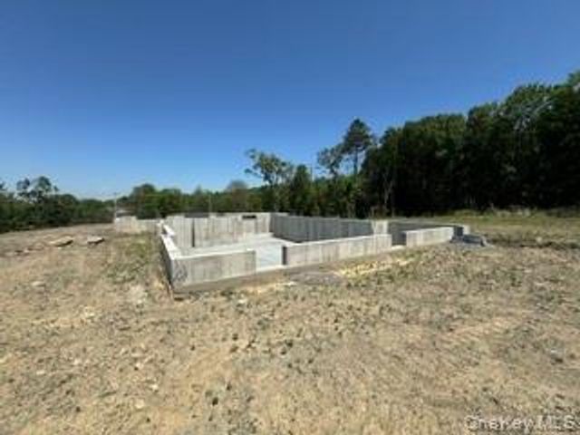9 Shadow Court, Wappingers Falls, NY 12590
