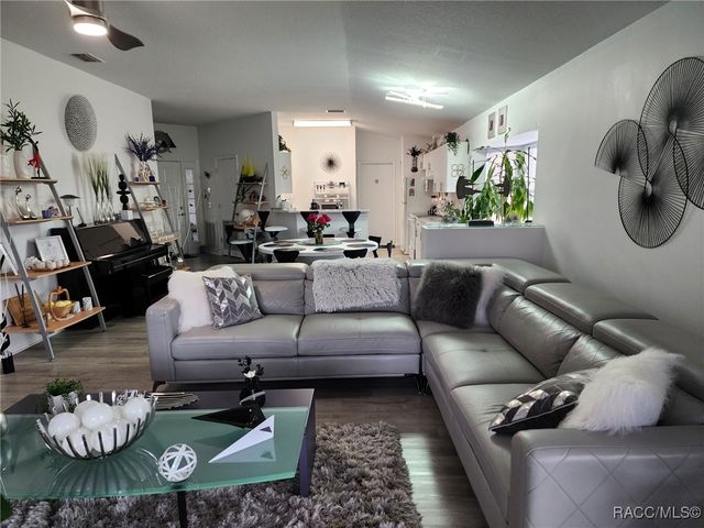 1876 W Shanelle Path, Lecanto, FL 34461