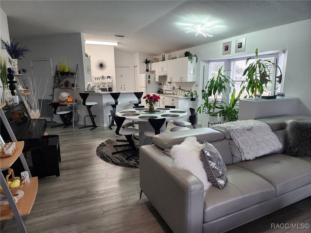 1876 W Shanelle Path, Lecanto, FL 34461