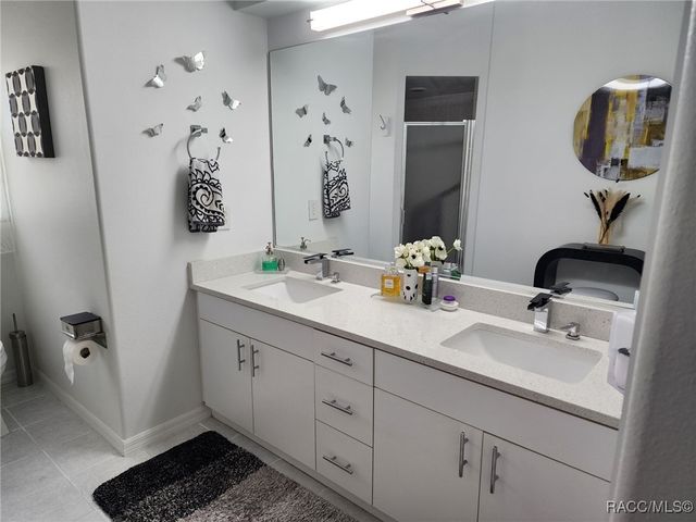 1876 W Shanelle Path, Lecanto, FL 34461