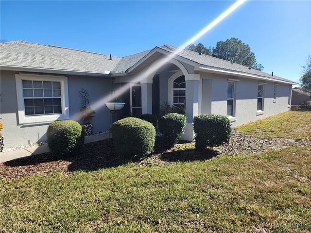1876 W Shanelle Path, Lecanto, FL 34461