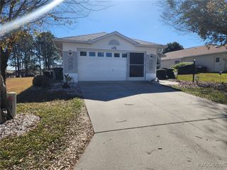1876 W Shanelle Path, Lecanto, FL 34461