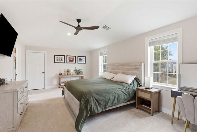 25 Cranberry Farm Rd, Plymouth, MA 02360