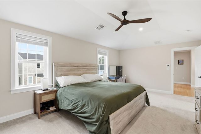 25 Cranberry Farm Rd, Plymouth, MA 02360