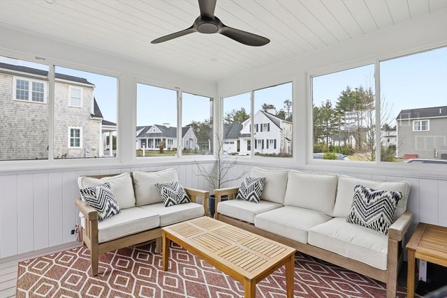 25 Cranberry Farm Rd, Plymouth, MA 02360