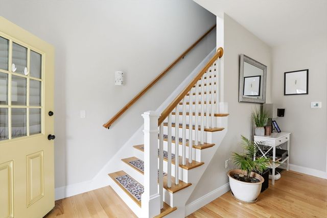 25 Cranberry Farm Rd, Plymouth, MA 02360