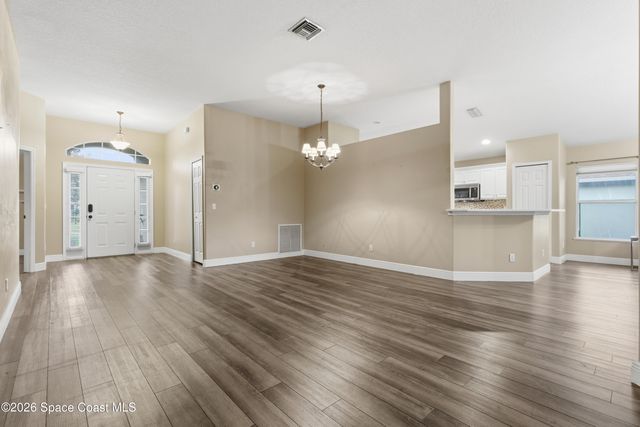 837 Tavernier Circle NE, Palm Bay, FL 32905