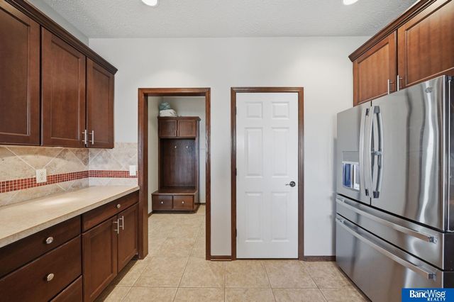 9212 S 29th Street, Lincoln, NE 68516