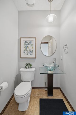 9212 S 29th Street, Lincoln, NE 68516