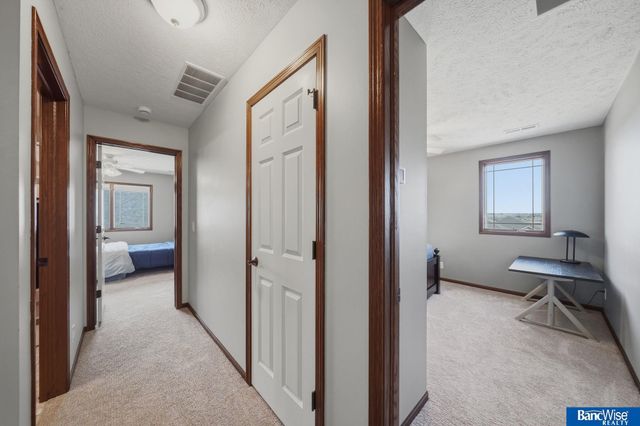 9212 S 29th Street, Lincoln, NE 68516