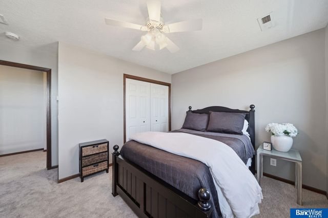 9212 S 29th Street, Lincoln, NE 68516