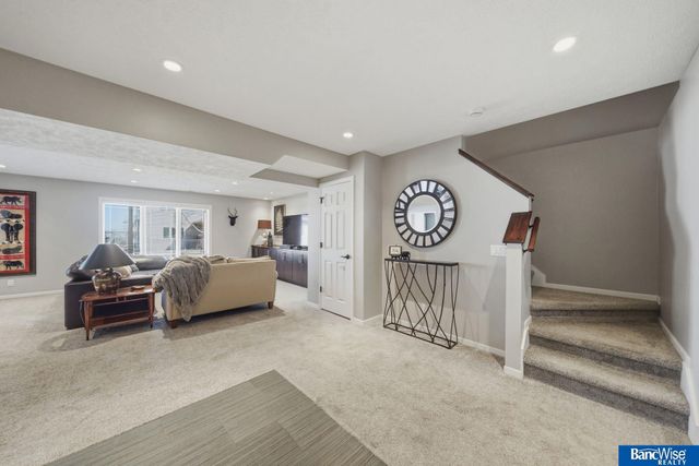 9212 S 29th Street, Lincoln, NE 68516