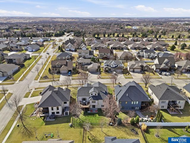 9212 S 29th Street, Lincoln, NE 68516