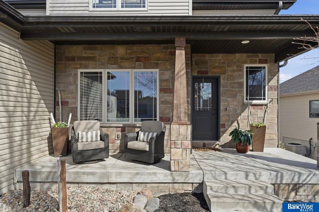 9212 S 29th Street, Lincoln, NE 68516