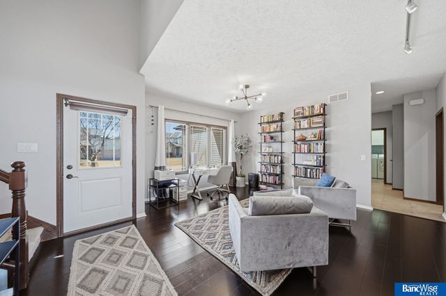 9212 S 29th Street, Lincoln, NE 68516