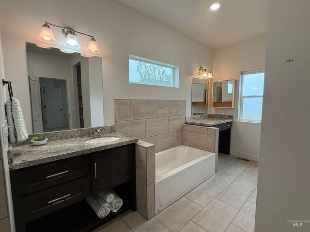 1011 Thunder Mountain St, Kimberly, ID 83341