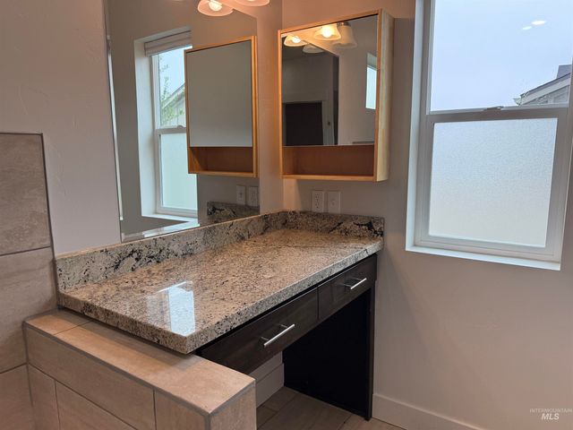 1011 Thunder Mountain St, Kimberly, ID 83341