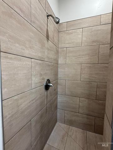 1011 Thunder Mountain St, Kimberly, ID 83341