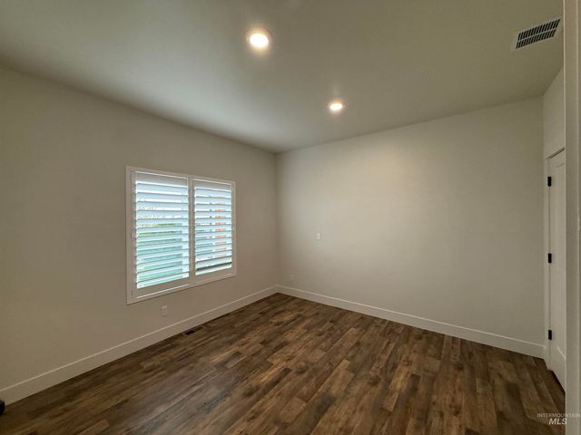 1011 Thunder Mountain St, Kimberly, ID 83341